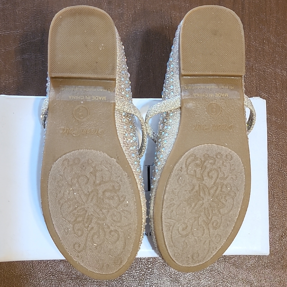 Dream Pairs Glittery Silver Kids Dress Shoes - Picture 3 of 6